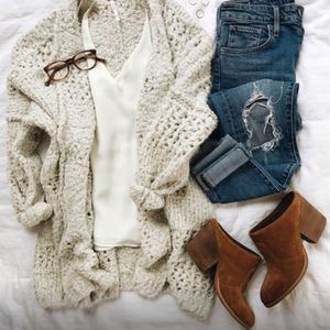 NWT! Crevo Kleo Suede Clog